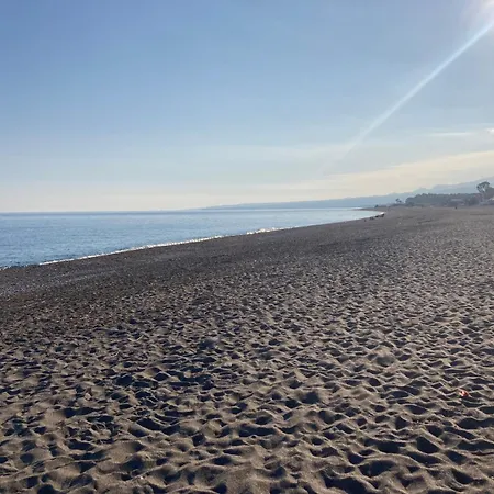 Апартаменты Baia Di Recanati Джардини-Наксос